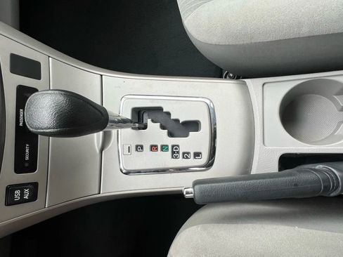 Used 2013 Toyota Corolla LE image 18