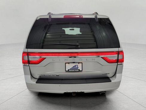 Used 2015 Lincoln Navigator L 4WD image 28