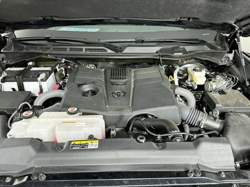 Used 2025 Toyota Tundra 1794 Edition AWD/4WD image 32