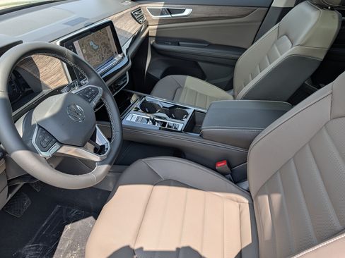 New 2026 Volkswagen Atlas SEL AWD/4WD image 7