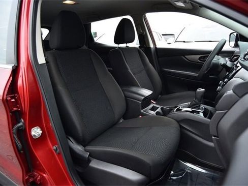 Used 2021 Nissan Rogue Sport S image 20