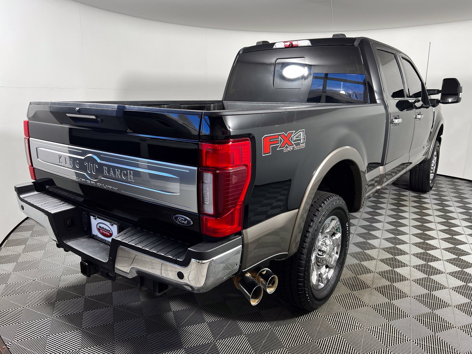 Used 2022 Ford F250 King Ranch w/ King Ranch Ultimate Package AWD/4WD image 5