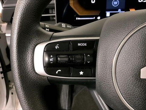 Certified 2025 Kia K5 LXS FWD image 18