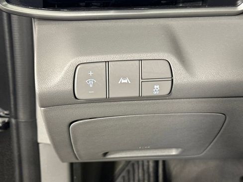 Used 2021 Hyundai Elantra SEL w/ Convenience Package image 19