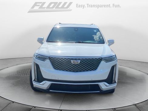 Used 2020 Cadillac XT6 Premium Luxury FWD image 3