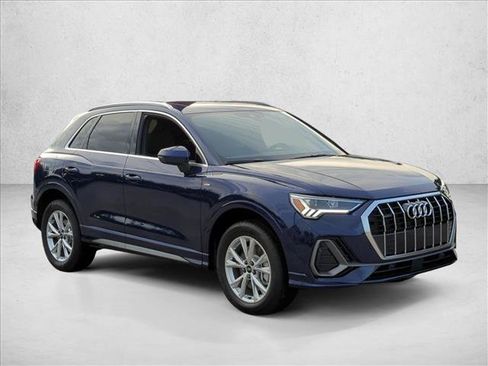 Used 2025 Audi Q3 2.0T Premium AWD/4WD image 3