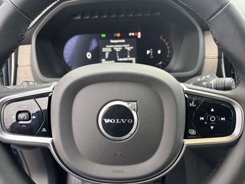 New 2026 Volvo XC90 B5 Plus image 18
