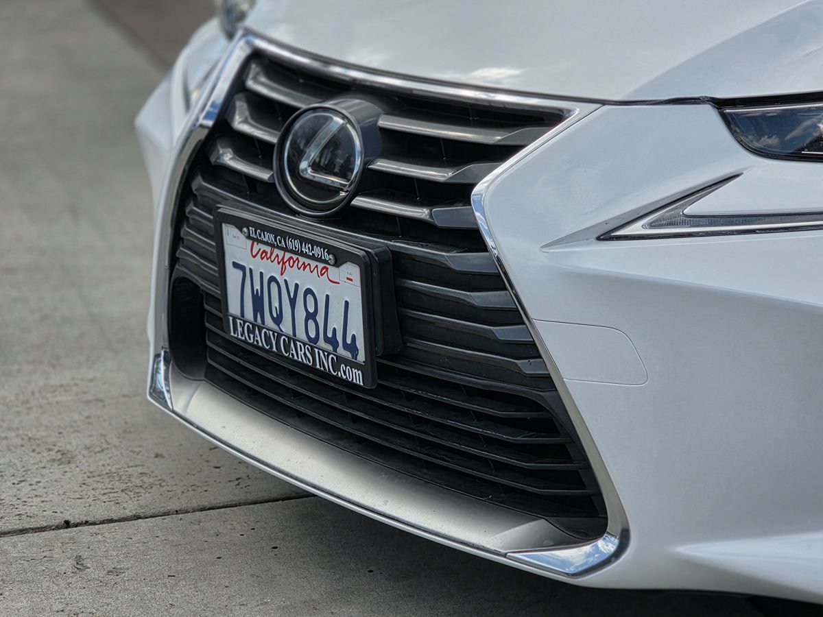 Used 2017 Lexus IS 200t RWD image 7