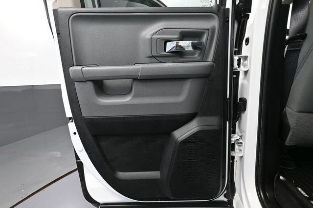 Used 2017 RAM 1500 Classic SLT AWD/4WD image 26