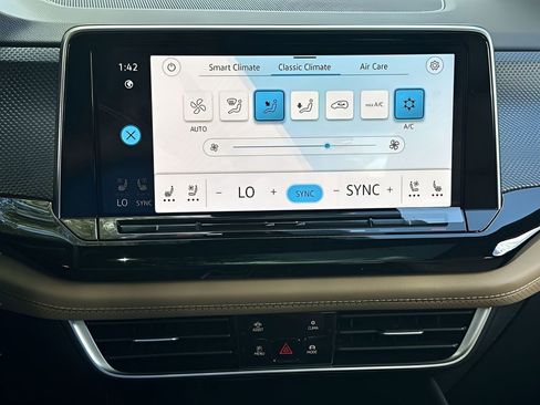 New 2026 Volkswagen Atlas Cross Sport SEL image 19