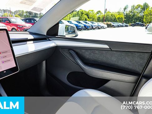 Used 2024 Tesla Model Y Performance AWD/4WD image 40