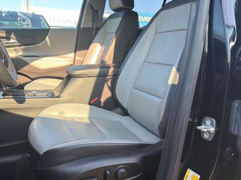 Used 2019 Chevrolet Equinox Premier FWD image 10