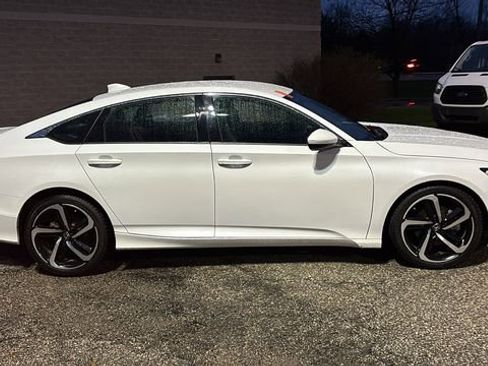 Used 2019 Honda Accord Sport image 27