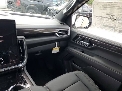New 2026 GMC Yukon XL Elevation RWD image 15