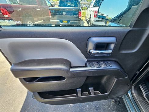 Used 2017 Chevrolet Silverado 2500 W/T AWD/4WD image 19
