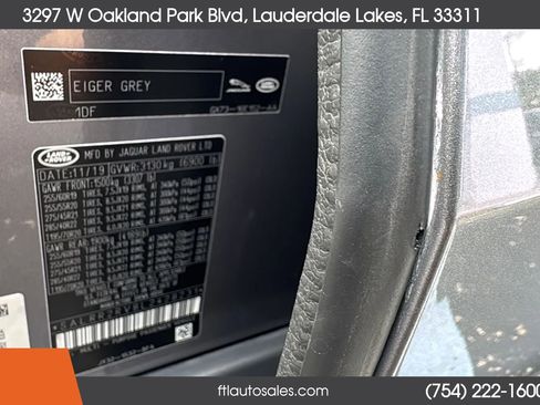 Used 2020 Land Rover Discovery HSE image 76