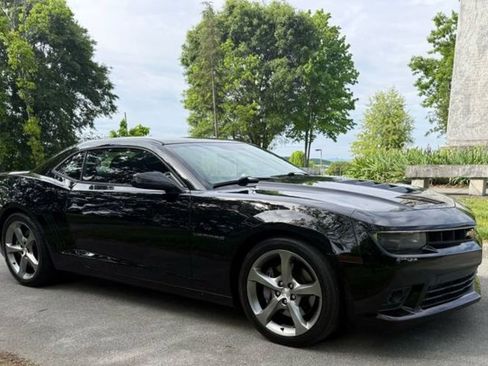 Used 2014 Chevrolet Camaro SS w/ RS Package RWD image 3
