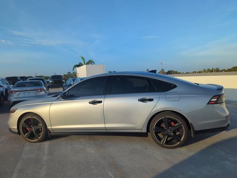 Used 2025 Honda Accord Sport image 5