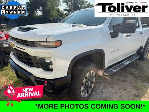 Used 2024 Chevrolet Silverado 2500 Custom w/ Custom Value Package AWD/4WD image 1