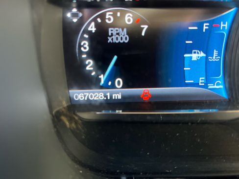 Used 2019 Ford Taurus SEL w/ Equipment Group 201A image 19