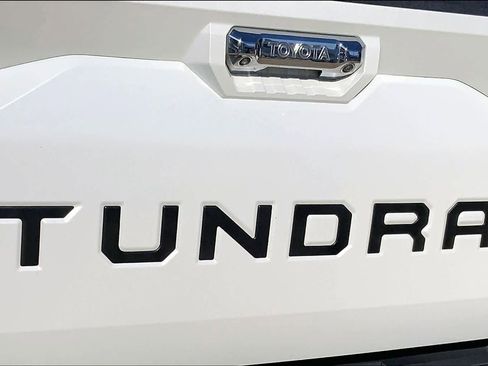 Used 2023 Toyota Tundra Limited image 29