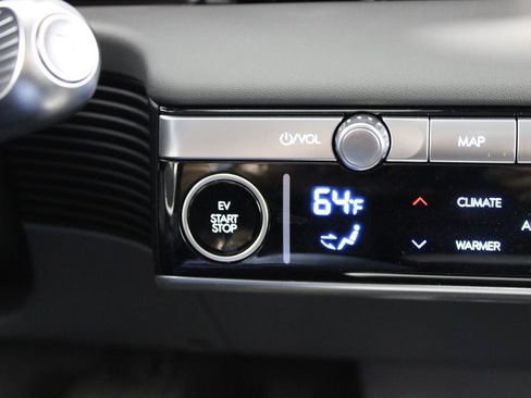 Used 2024 Hyundai Ioniq 5 SE image 15