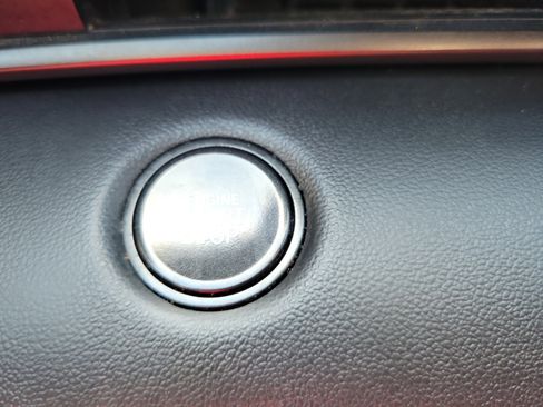 Used 2025 Hyundai Elantra Sport image 29