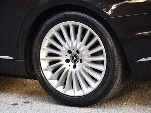 Used 2018 Mercedes-Benz S 560 4MATIC Sedan image 6