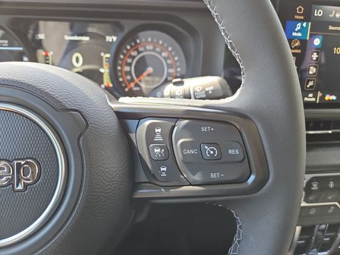 Used 2026 Jeep Wrangler Unlimited Sport AWD/4WD image 23
