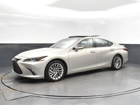 Used 2022 Lexus ES 350 Ultra Luxury FWD image 3