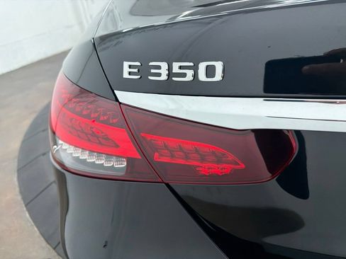 Used 2021 Mercedes-Benz E 350 Sedan image 12