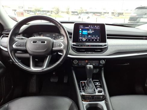 Certified 2022 Jeep Compass Latitude w/ Convenience Group image 12