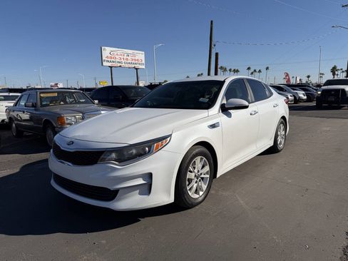 Used 2016 Kia Optima LX image 3