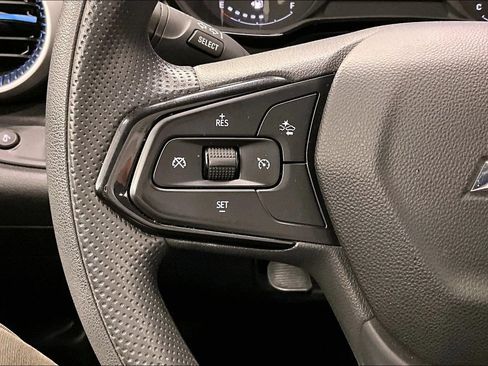 Used 2024 Chevrolet Trax LS FWD image 18