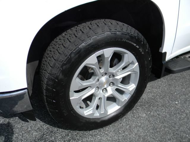 Used 2023 Chevrolet Silverado 1500 LTZ AWD/4WD image 11