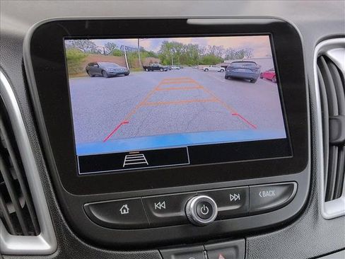 Used 2024 Chevrolet Malibu LT FWD image 13