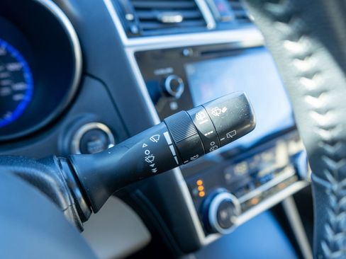 Used 2018 Subaru Outback 2.5i Limited image 28