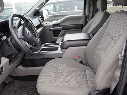 Used 2018 Ford F150 XLT w/ Equipment Group 302A Luxury image 4