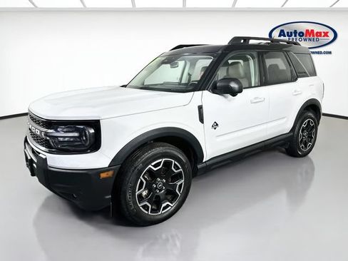 Used 2025 Ford Bronco Sport Outer Banks w/ Outer Banks Tech Package+ AWD/4WD image 3