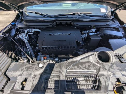 Certified 2025 Honda Pilot TrailSport image 35
