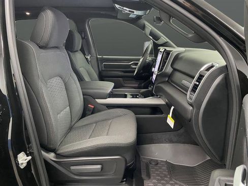 New 2026 RAM 1500 4x4 Crew Cab image 35