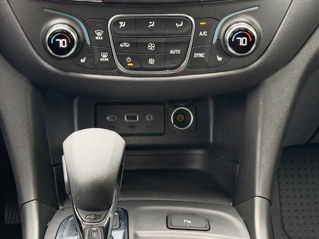 Used 2024 Chevrolet Equinox LT w/ LPO, Floor Liner Package AWD/4WD image 19