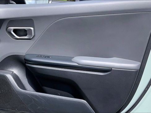 Used 2025 Kia K4 FWD image 21