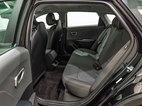 Used 2025 Kia K4 LX image 15