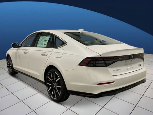New 2025 Honda Accord Touring image 3