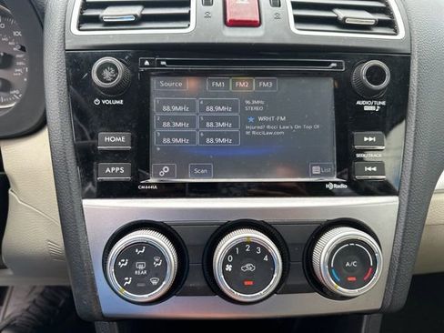 Used 2015 Subaru Crosstrek 2.0i Premium w/ Moonroof Package AWD/4WD image 15