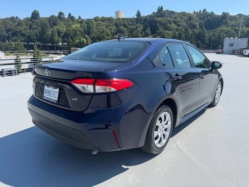 Used 2024 Toyota Corolla LE FWD image 3