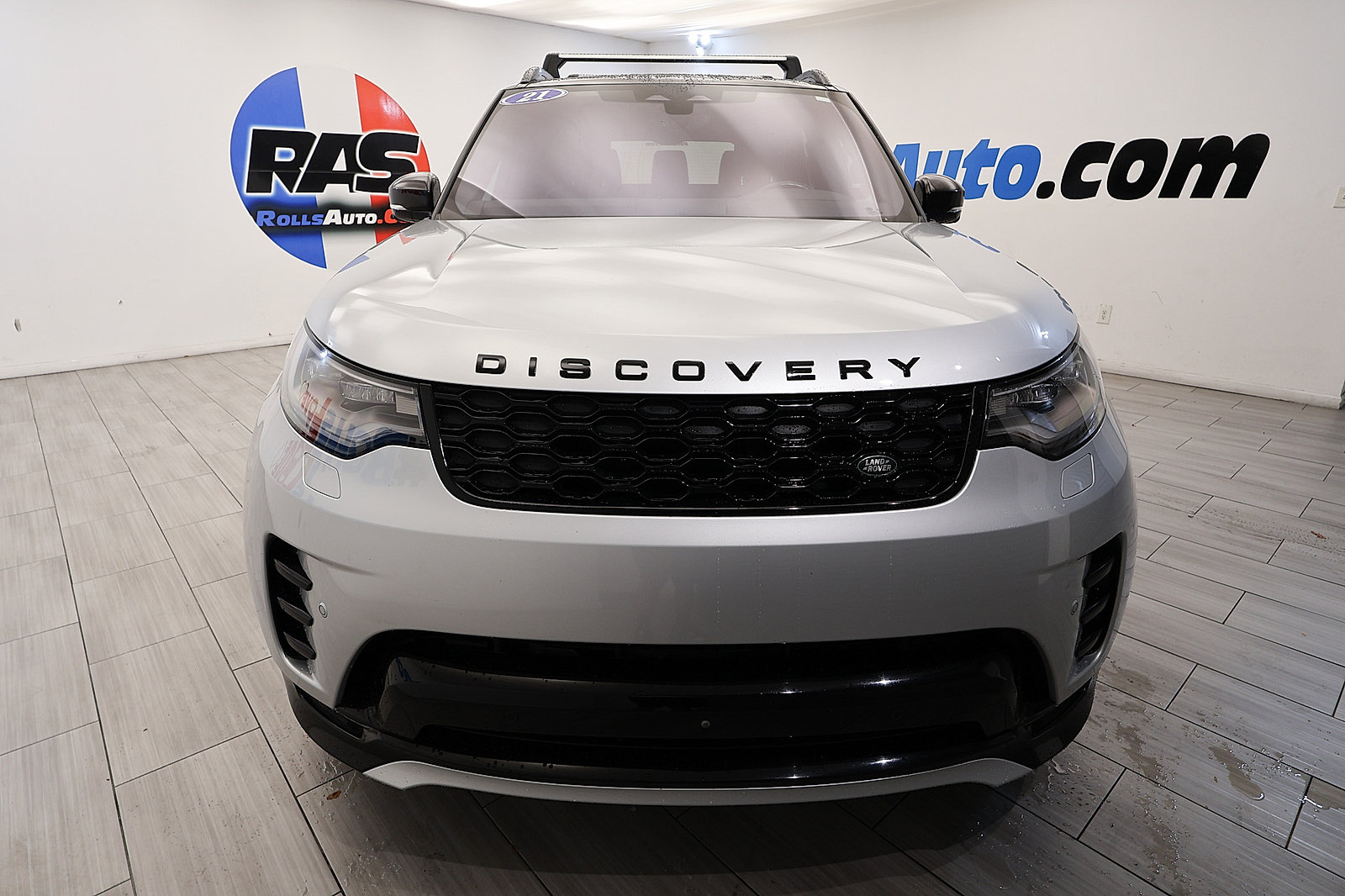 Used 2021 Land Rover Discovery S R-Dynamic AWD/4WD image 8