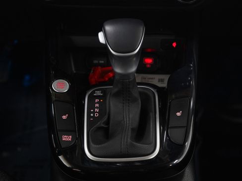 Used 2021 Kia Soul EX image 18