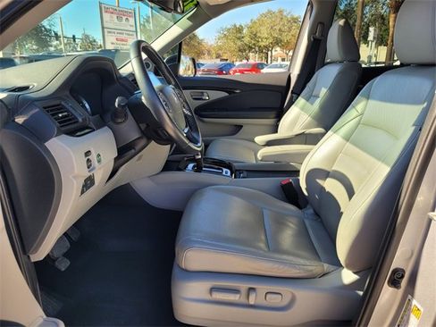 Used 2019 Honda Ridgeline RTL-E image 15